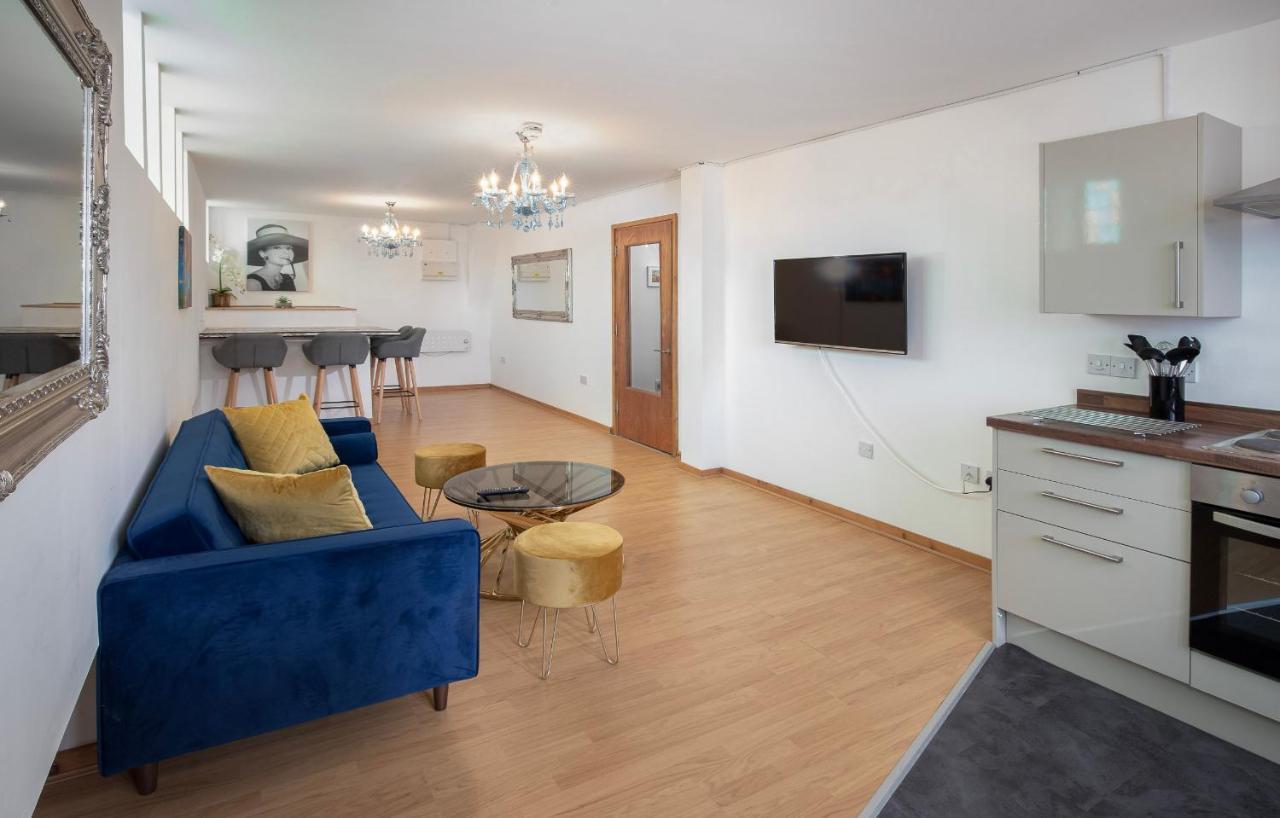 Elegant Church Conversion Close To Blackpool Tower Экстерьер фото